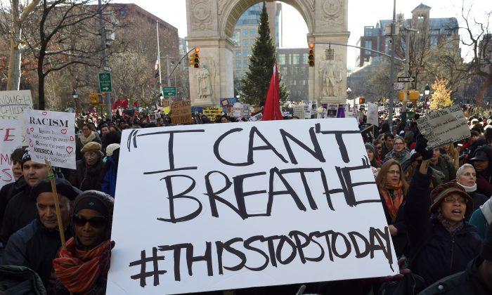 2 Officers Assaulted on Brooklyn Bridge During ‘Millions March’ Protests