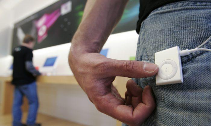Apple Wins Class-Action iPod Lawsuit