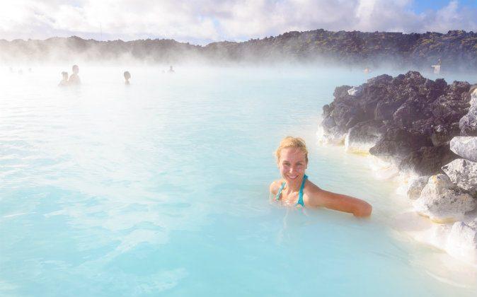  The Warm Healing Waters of the Blue Lagoon 