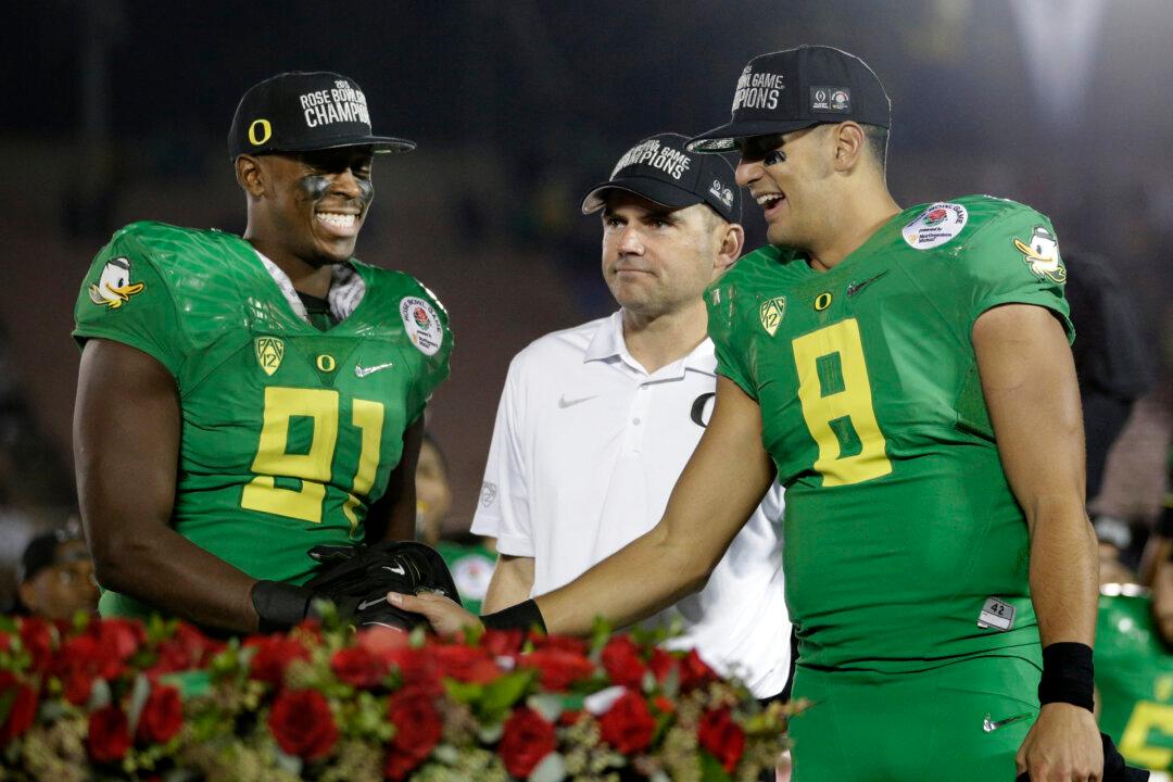 On the Ball: CFP Title Game Preview—Oregon Over Ohio State