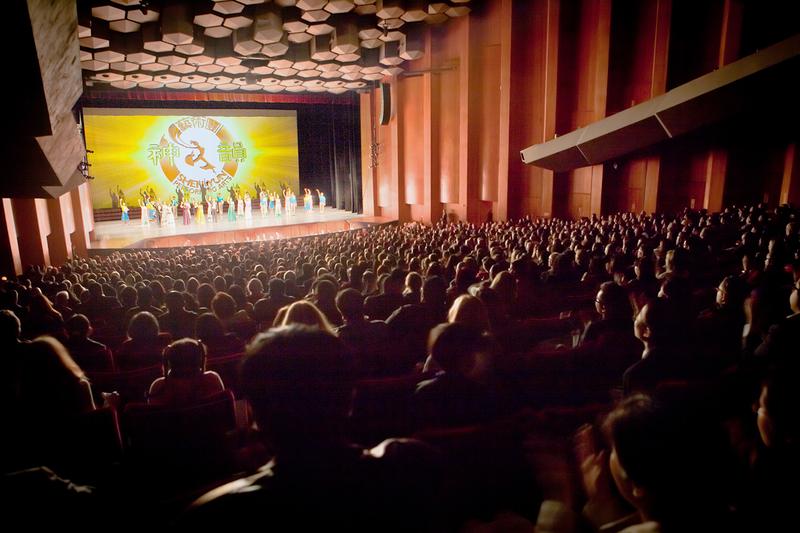 Shen Yun Begins Its Largest World Tour From Houston