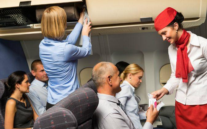 How to Stay Sane During a Long Flight