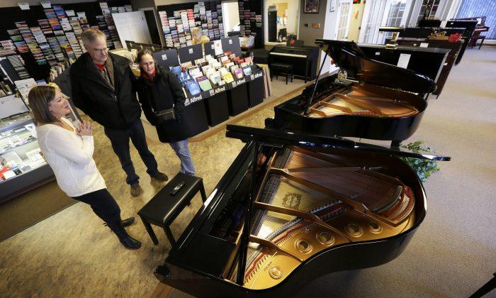 Piano Stores Closing as Children Pass on the Instrument