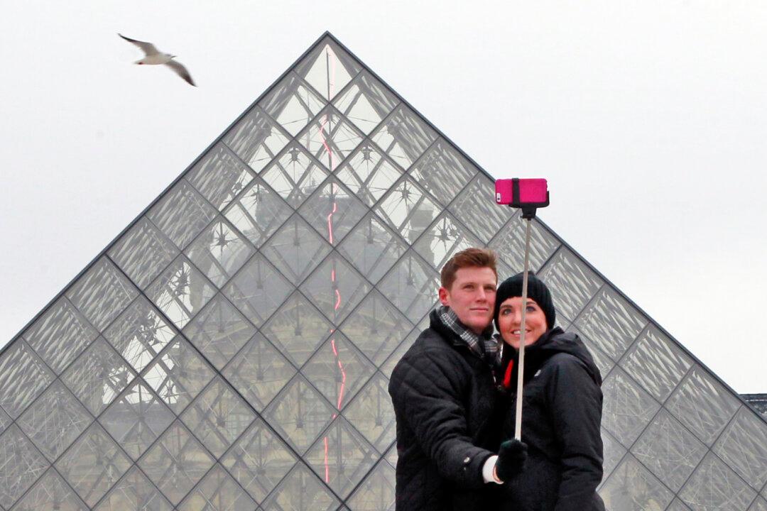 Photography and Selfies Are Great for Museums (But Ditch the Sticks)