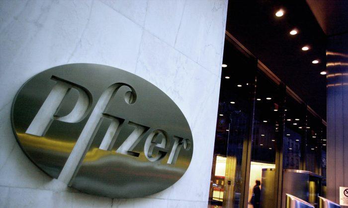 Pfizer’s New Type of Cancer Drug May Get OK Early, Say Analysts