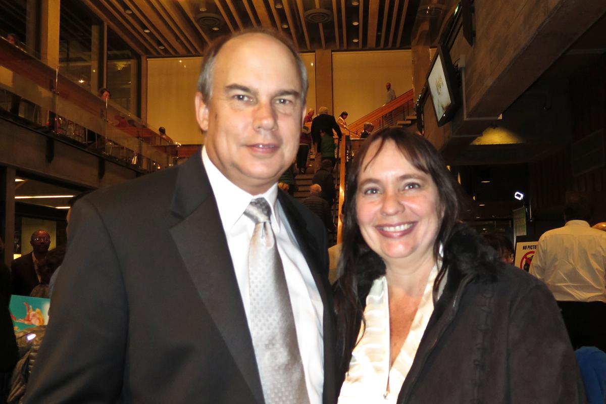 Laboratory Manager Loves Shen Yun’s Costumes, Storytelling