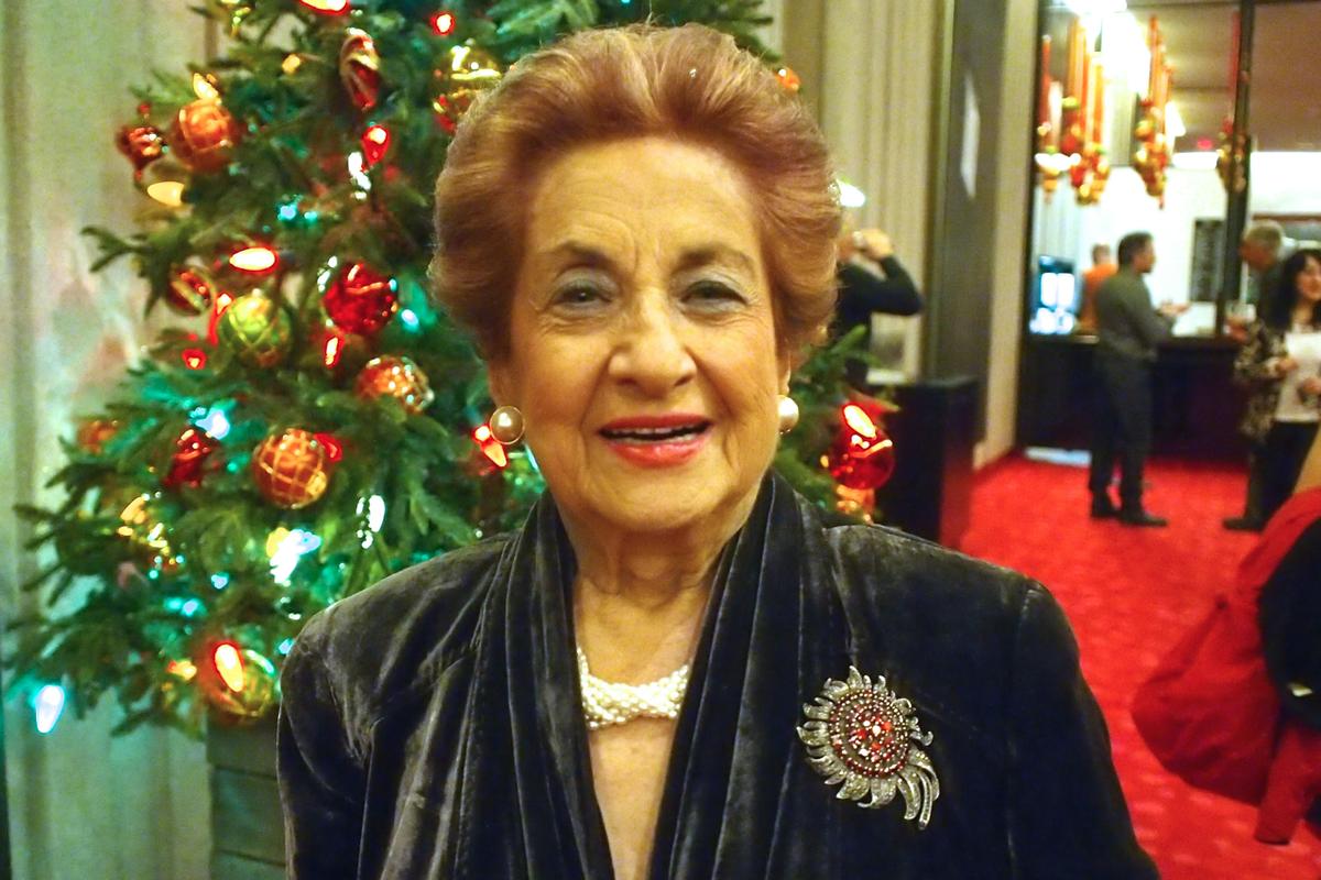 Jewellery Designer Enchanted by Shen Yun’s Folk Dance Finery