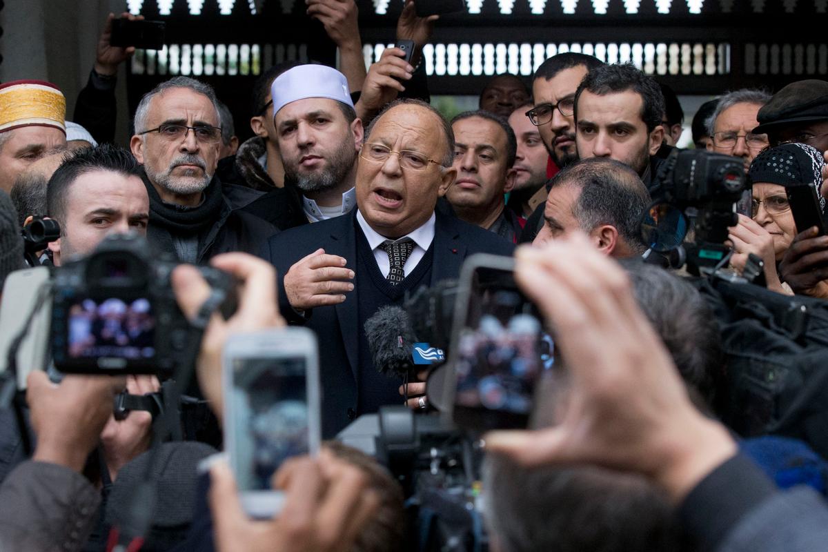 Charlie Hebdo Gunmen Take Hostage, ‘Want to Die as Martyrs’ (+Videos)