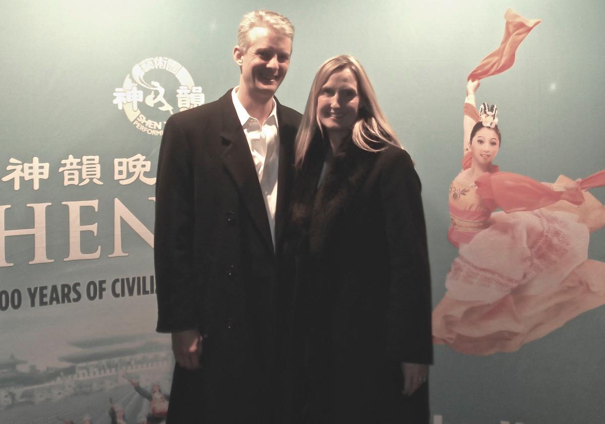 Lawyers Agree: Shen Yun a Privilege to See
