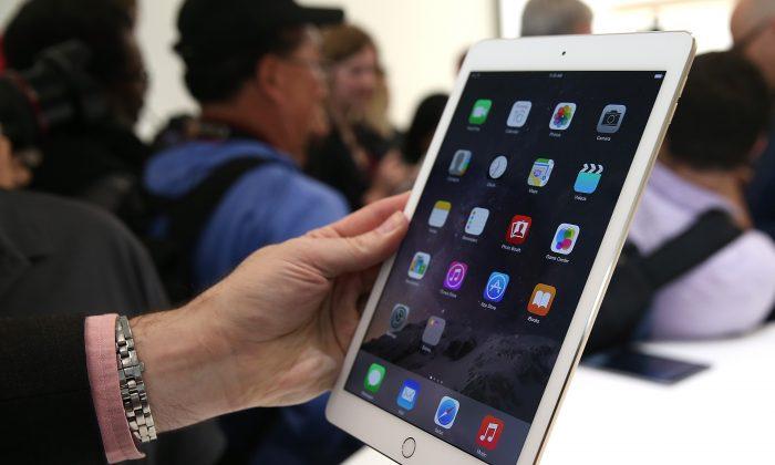 How to Replace a Cracked iPad Air 2 Screen in 10 Minutes