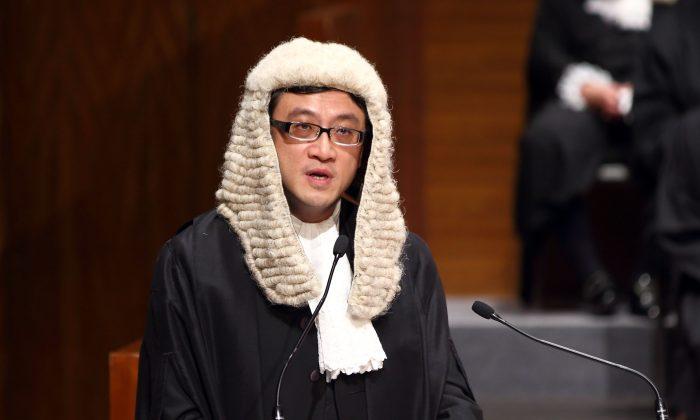  Top Hong Kong Legal Figures: Law Is Above Politics