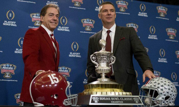 On the Ball: Ranking the Best 10 College Football Coaches
