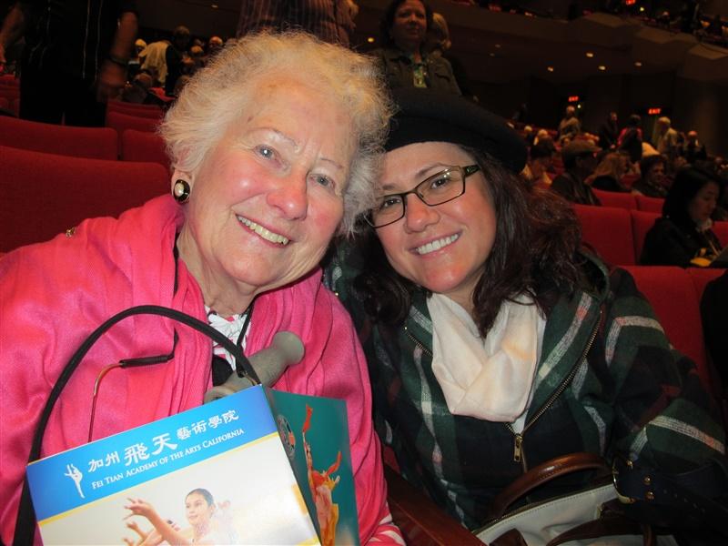 Shen Yun Costumes ‘Absolutely Beautiful,’ Says Fashion Designer