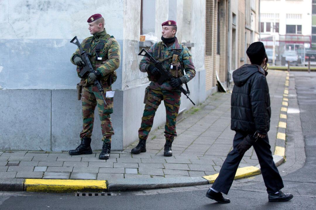 Greek Police Detain 4 Suspected Terrorists, Say Official
