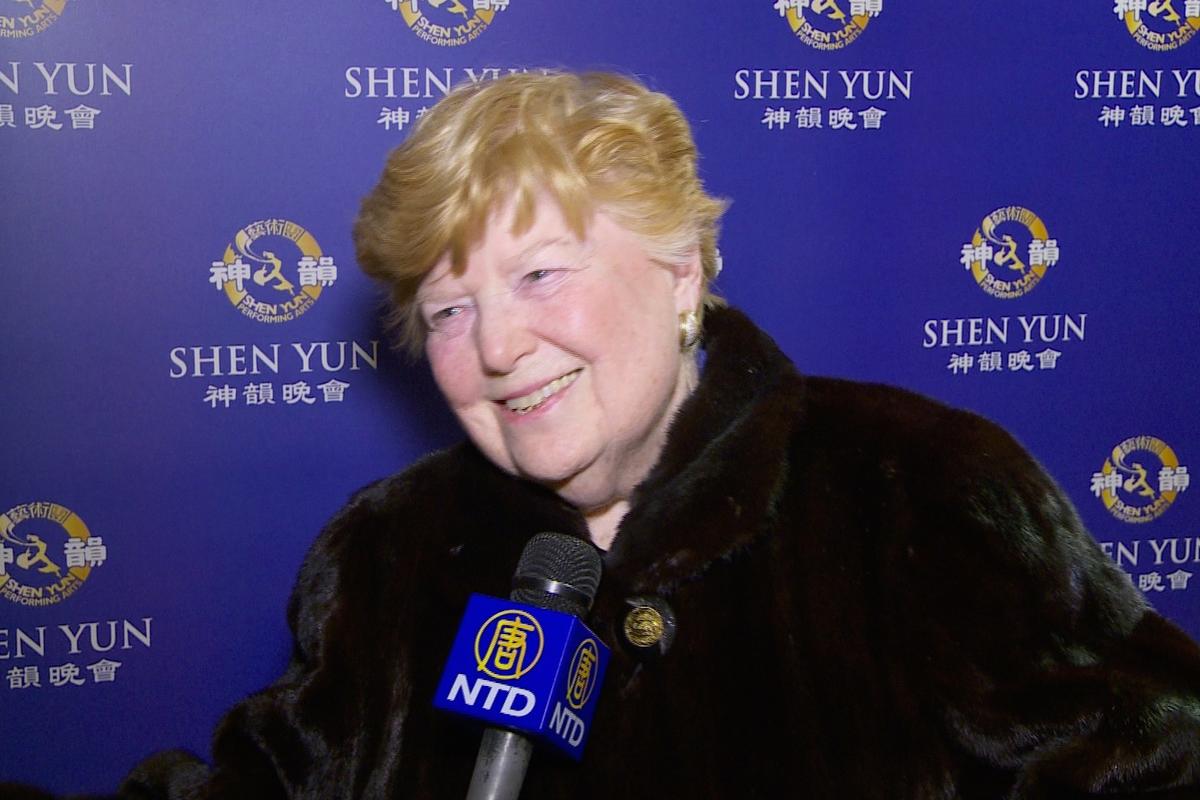 Professor Says Shen Yun the Most Artistic Chinese Performance