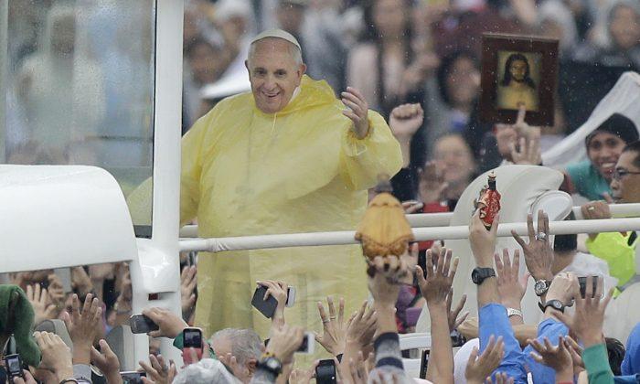 Record 6 Million Turn out for Pope’s Final Day in Manila