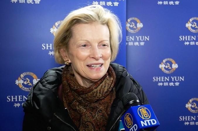 Shen Yun’s Dazzling Costumes Inspire New York Painter