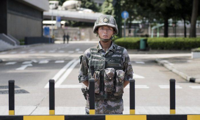 Chinese Army Holds Anti-Riot Drill Near Hong Kong