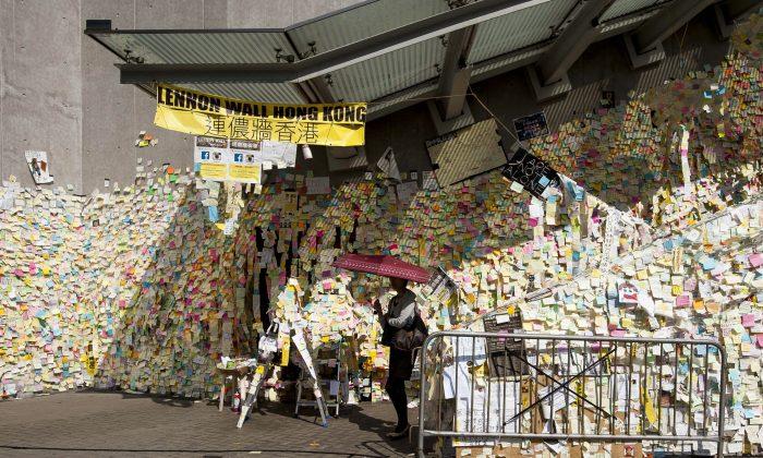 ‘Chalk Girl’ Goes Free; Hong Kong Police Slammed for Court Order