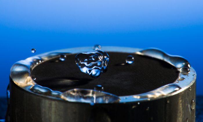 How Lasers Make Metal Super Water Repellent
