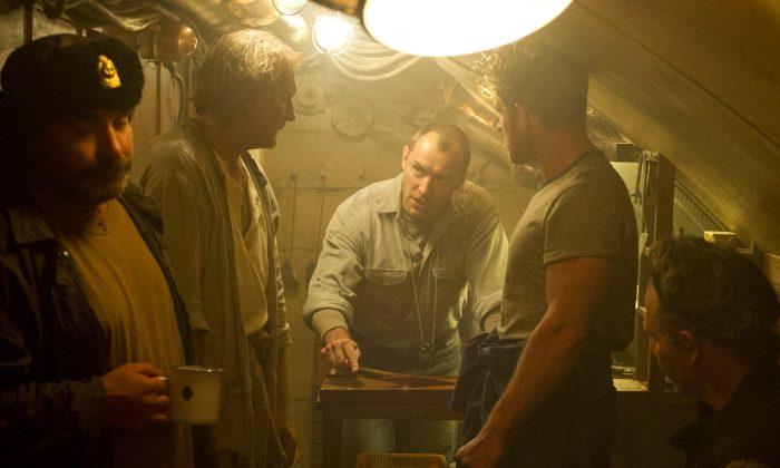 Film Review: ‘Black Sea,’ an Updated Pirate’s Tale of Sorts