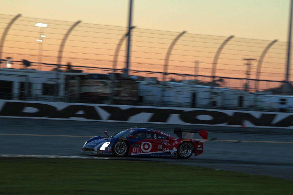 Rolex 24: Six Hours to Go, Falken Porsche Blows Up