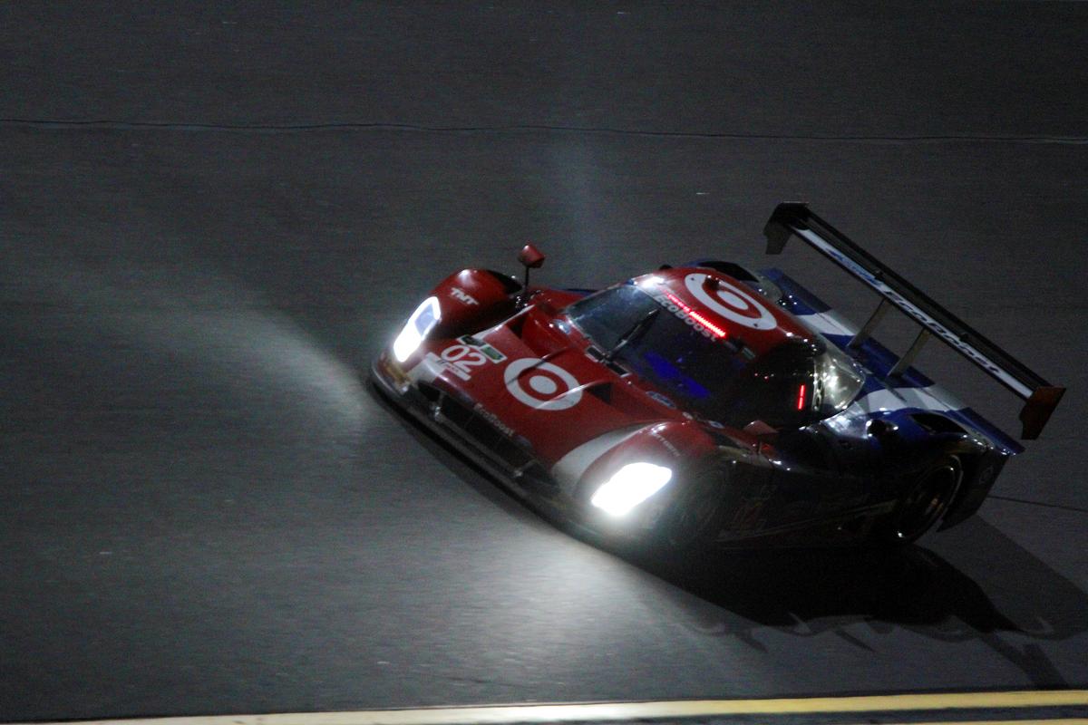 Ganassi Still Controls Rolex 24 at 15 Hours