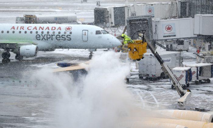 Massive Northeast Blizzard Cancels Thousands of Flights