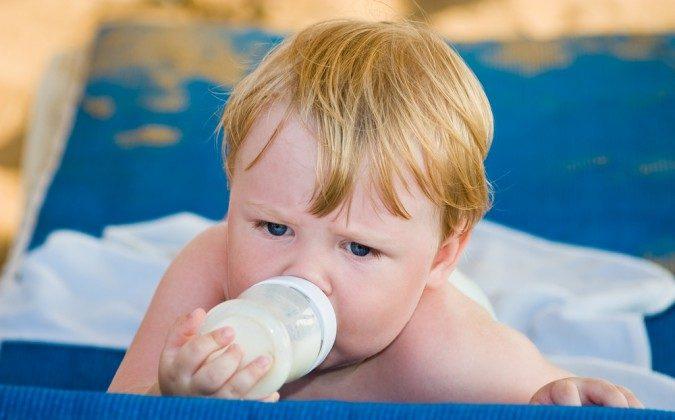 Baby Formula Is Loaded With GMOs - Avoid These Brands