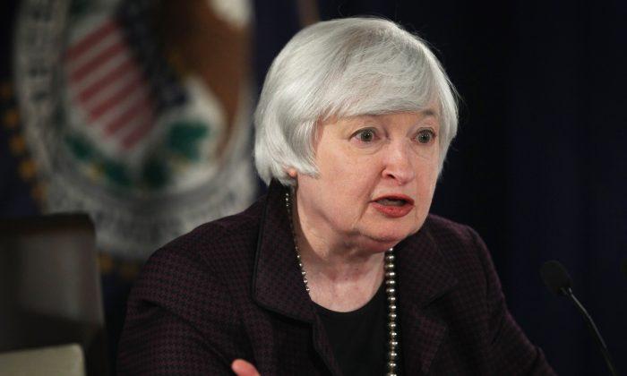 Fed Upgrades Economy, Concerned About Falling Inflation