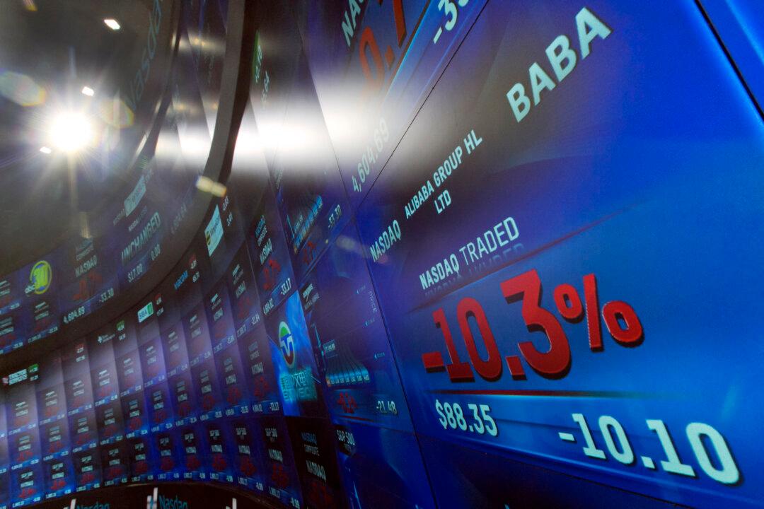 Alibaba & Co Are Tech Giants Thanks to Firewall, CCP Says