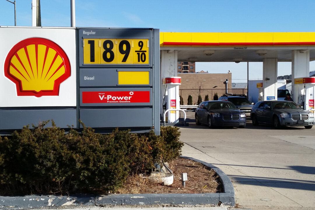 As Oil Wealth Dwindles, Saudi Arabia Faces Change