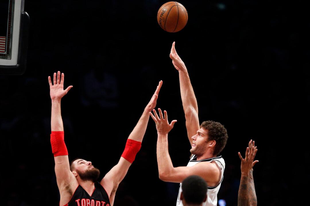 Nuggets Should Trade for Brook Lopez, Lance Stephenson and Draft Stanley Johnson: Report