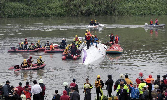 TransAsia Pilots Made Mayday Call Reporting Engine Flame