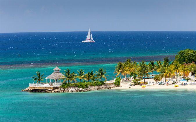 4 of the Coolest Caribbean Countries to Visit