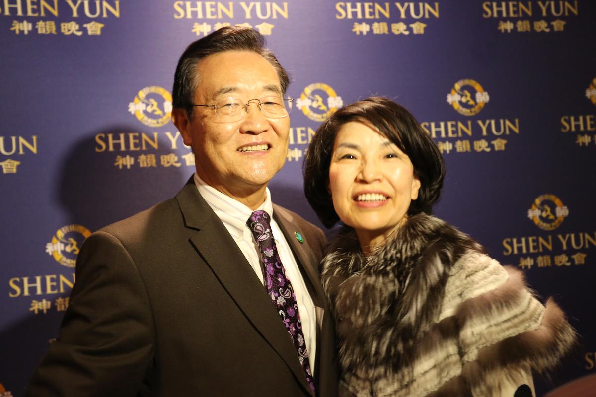 Mayor of Irvine Calls Shen Yun ‘Perfection’