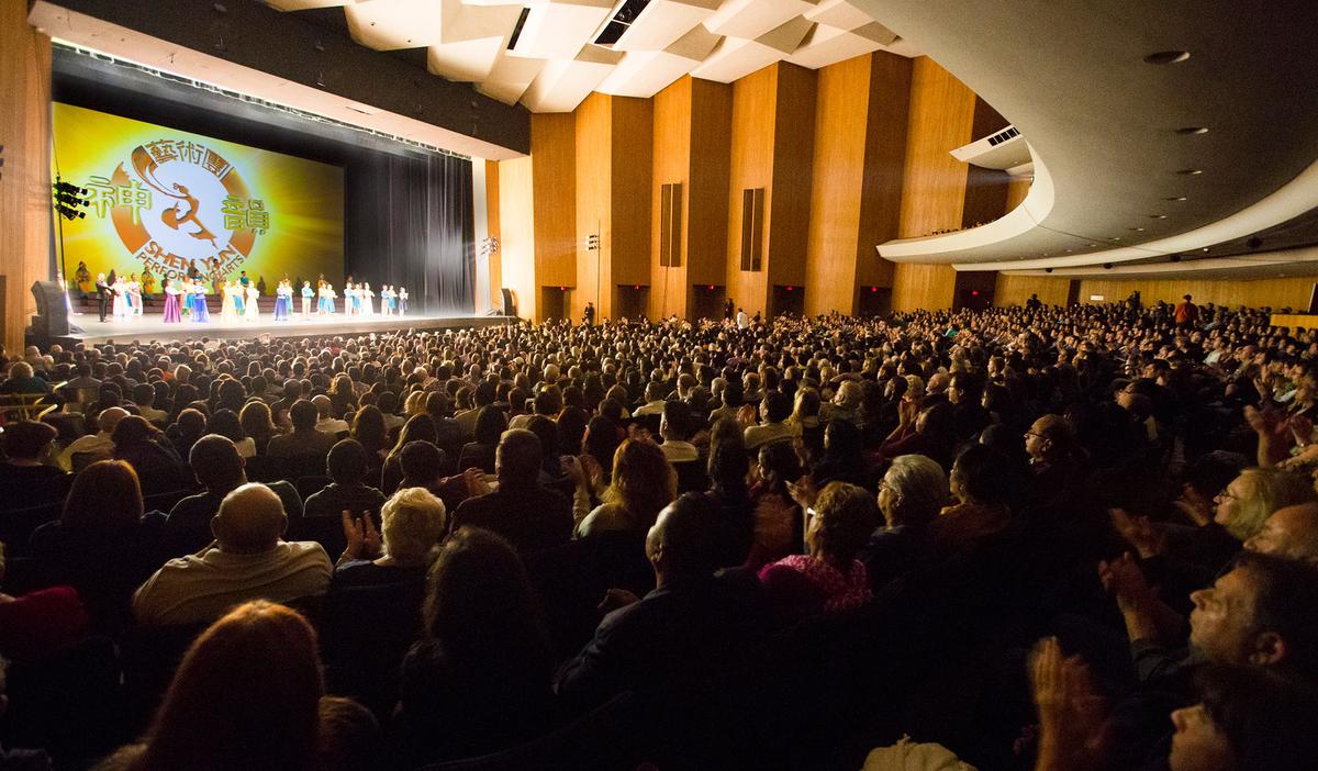Shen Yun Sells Out Four Consecutive Performances in Long Beach