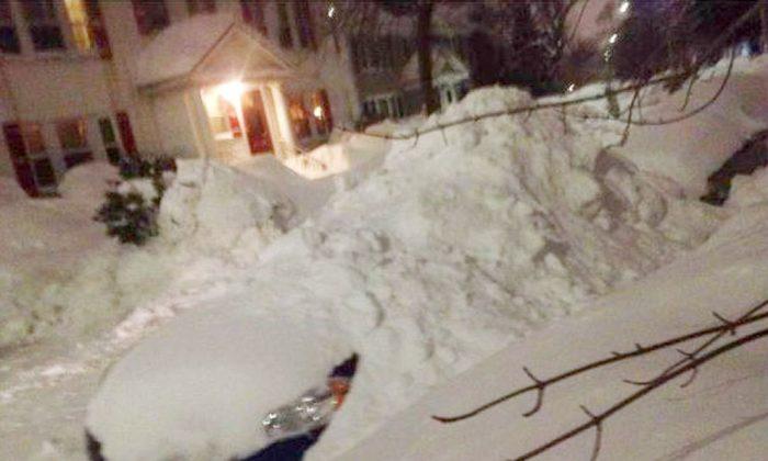 Angry Bostonian Shovels Snow Back onto Car After Taking His Spot