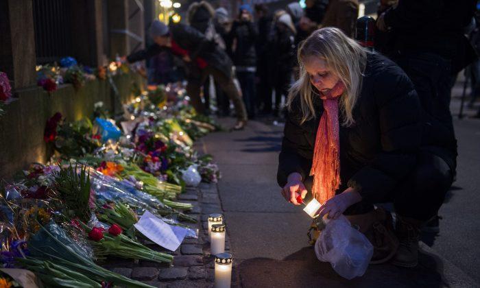 Memorial in Copenhagen Draws 40,000 for Show of Unity