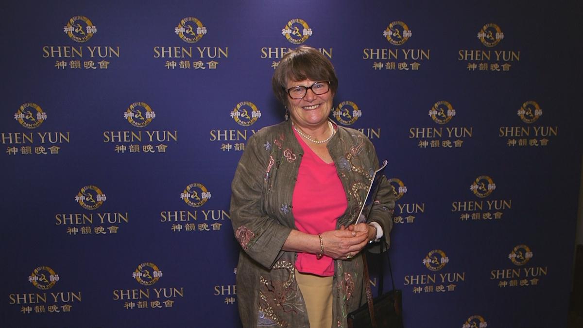 Shen Yun ‘A Divine Experience,’ Says Attorney