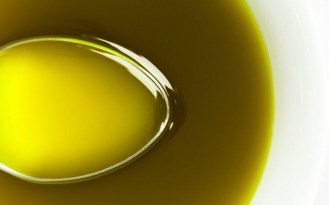 Olive Oil Compound Kills Cancer Cells in Minutes