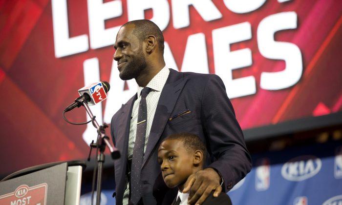 LeBron James’s 10-Year-Old Son ‘Bronny’ Already Being Offered Scholarships?