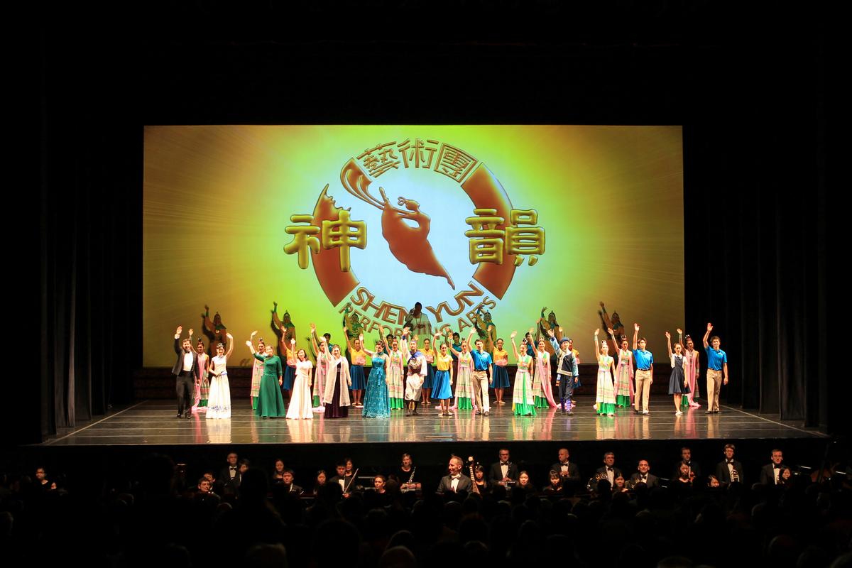Shen Yun, Highly Recommended Says Philanthropist 