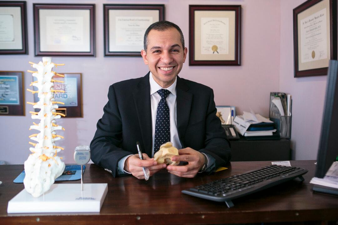 Chronic Knee Pain Relief For Months At a Time, No Drugs