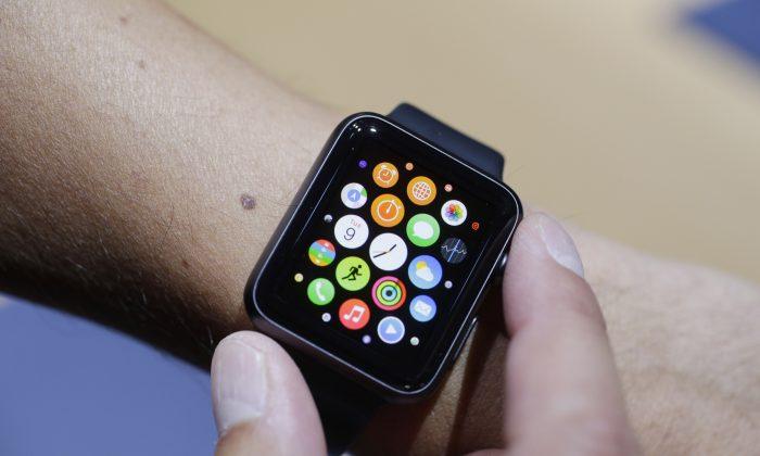 Awesome App Will Allow You to Rearrange Apple Watch Icons From Your iPhone