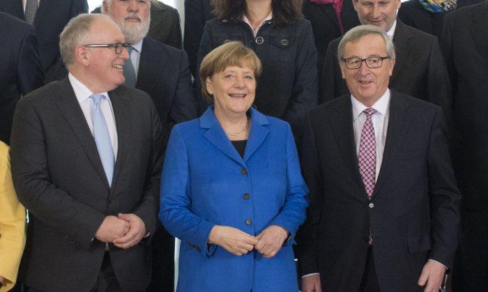 Merkel Pursues Ambitious Agenda for G7 Summit
