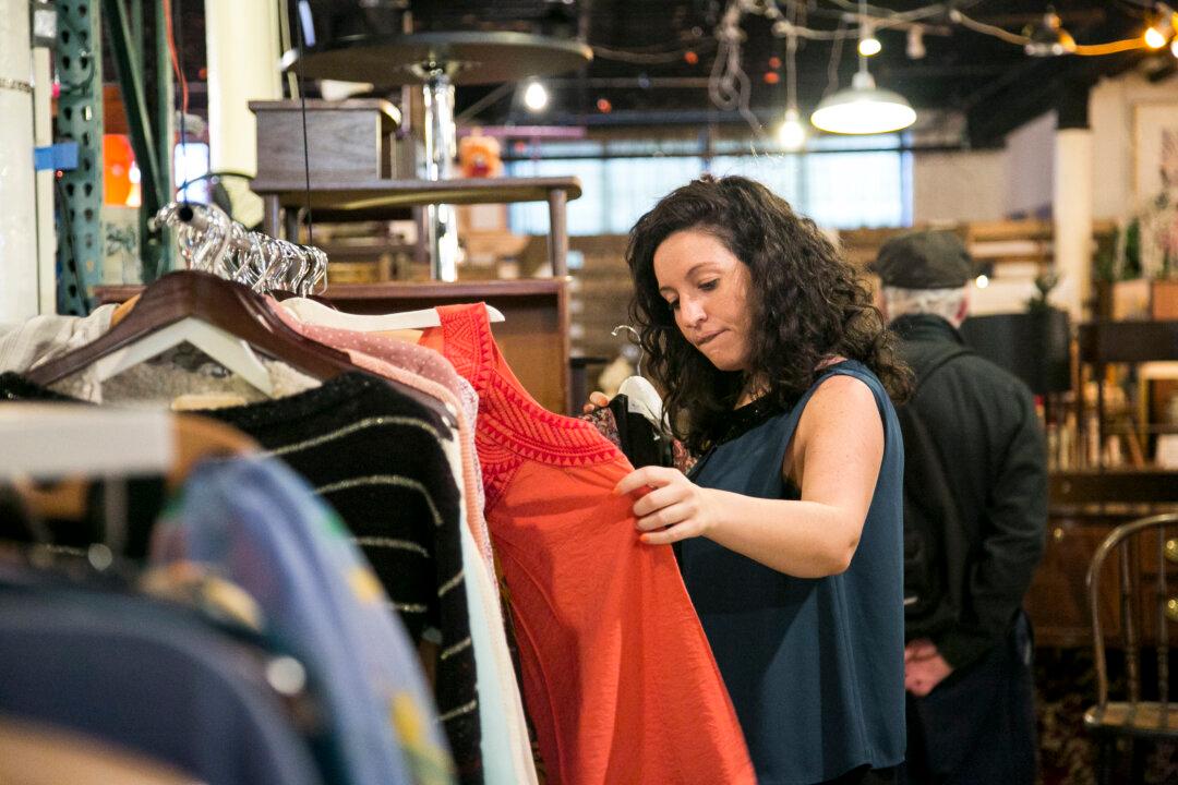 Top Tips for Vintage Shopping