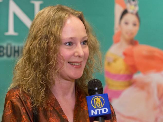 Musician Feels Deep Respect for Shen Yun Artists