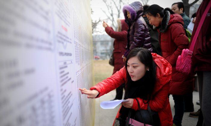 Chinese Students Will Pay $700 for Someone to Do Their College Homework
