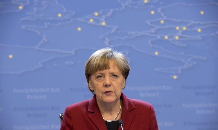 Germany’s Merkel Arrives in Bosnia to Back Economic Reform